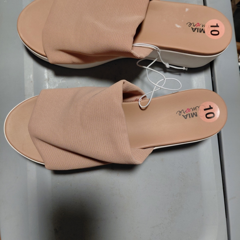 MIA Women's Tan Slide Sandals